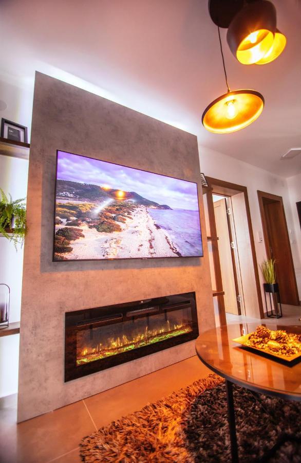 Royal Luxury Apartment Βρσατς Εξωτερικό φωτογραφία