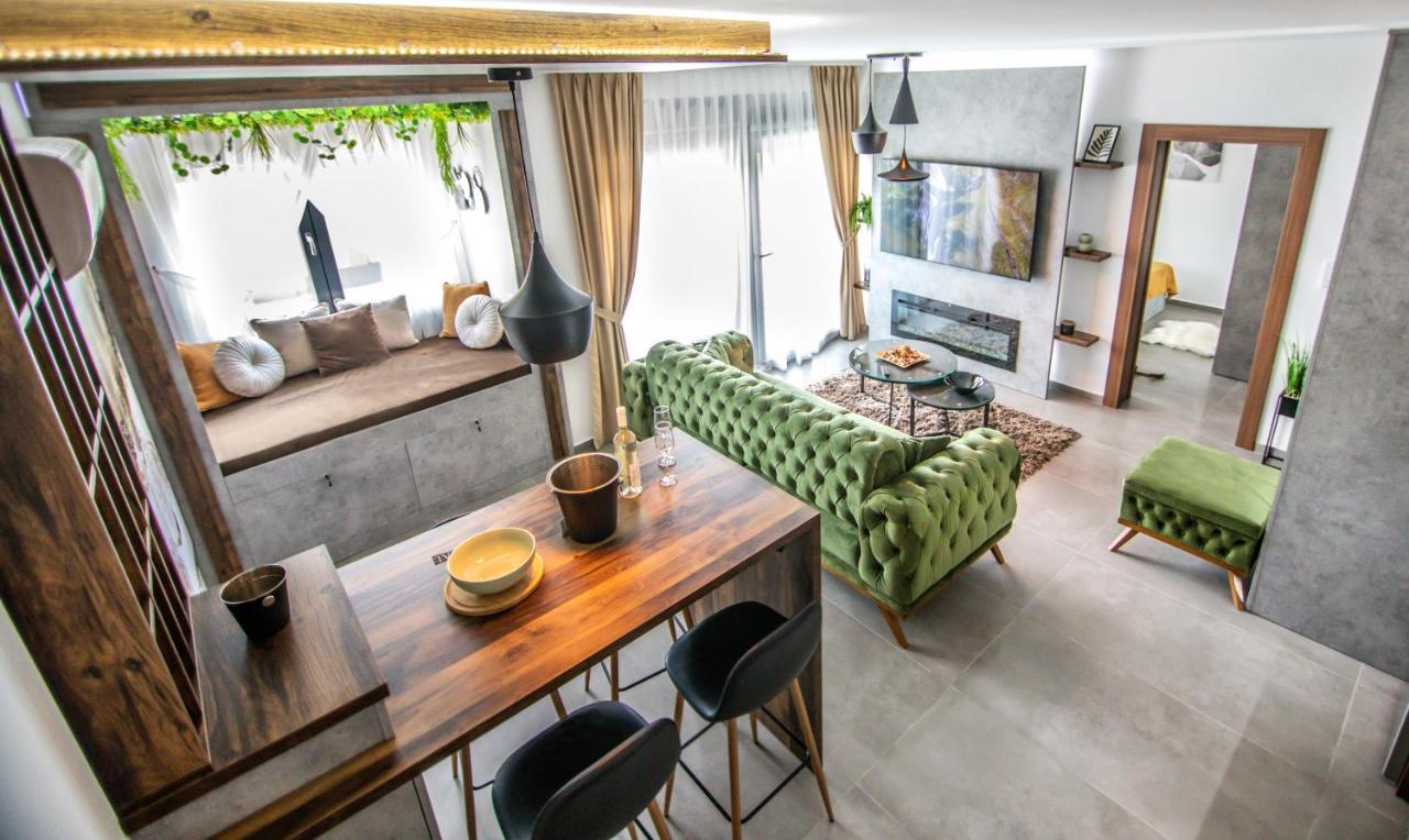 Royal Luxury Apartment Βρσατς Εξωτερικό φωτογραφία