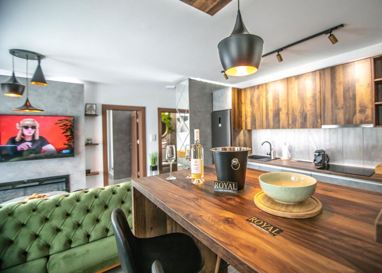 Royal Luxury Apartment Βρσατς Εξωτερικό φωτογραφία