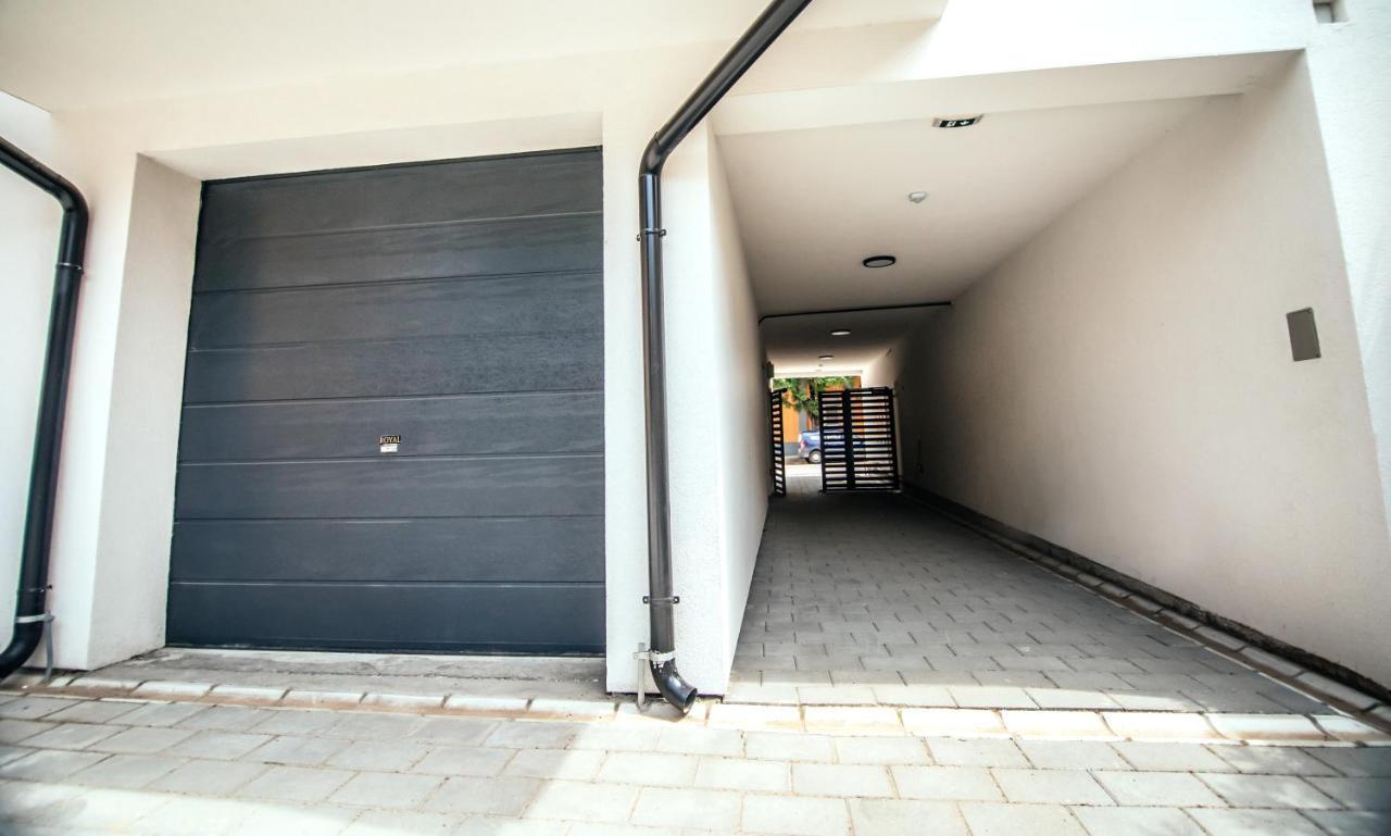 Royal Luxury Apartment Βρσατς Εξωτερικό φωτογραφία