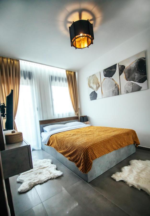 Royal Luxury Apartment Βρσατς Εξωτερικό φωτογραφία